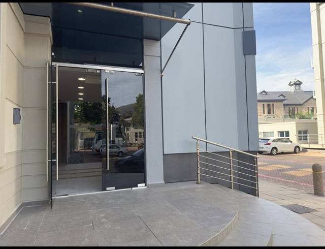 BUSINESS PROPERTY TO RENT IN RONDEBOSCH